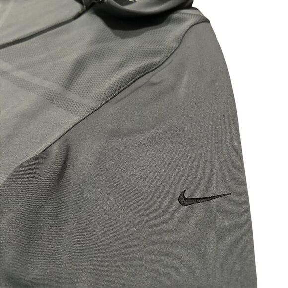 Nike Golf Men's Medium Therma-Fit Hypervis 1/2 Zip Cover-Up - Picture 5 of 7